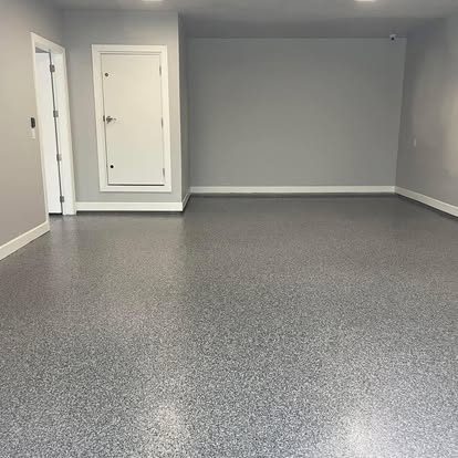 Flake epoxy floor coating in Inwood, WV