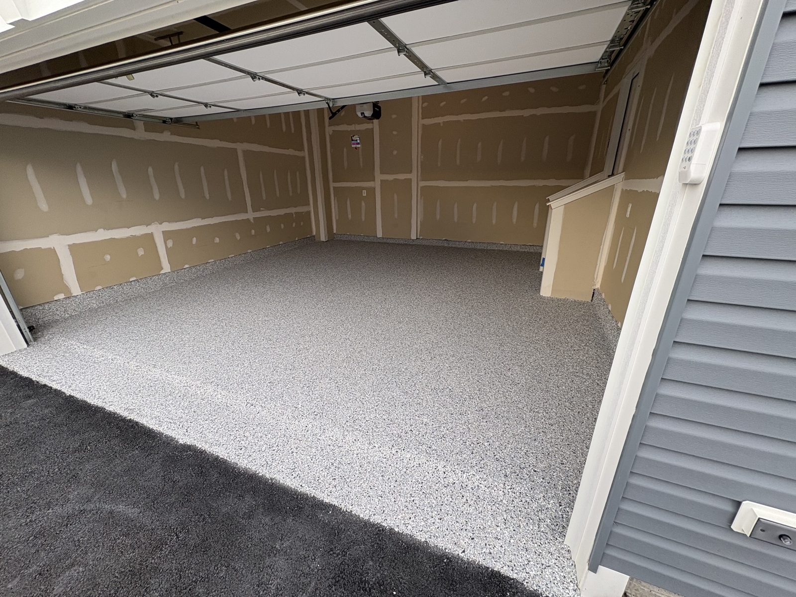Gray epoxy flake garage floor coating in Martinsburg, WV