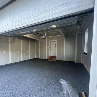 Newly coated gray flake garage floor in Martinsburg, WV